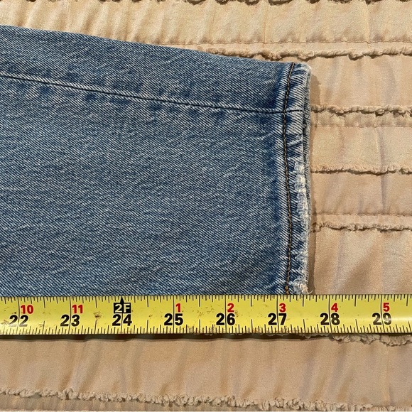 Levi’s Wedgie Icon Fit Denim Ankle Jeans These Dreams Medium Wash 25 Button Fly - Picture 11 of 11